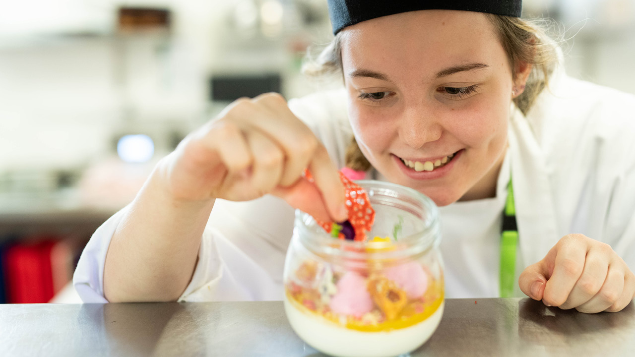 Advanced Professional Cookery (Patisserie And Confectionery) Level 3