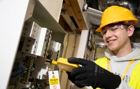 electrical student testing circuits