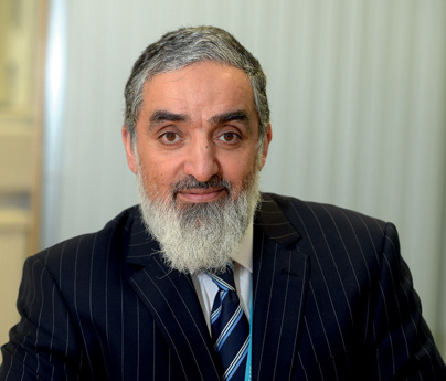 Head shot of Dr Fazal Dad